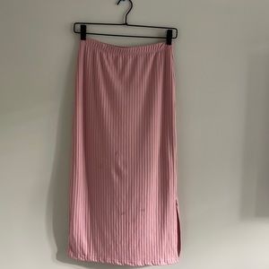 Pink bodycon midi skirt SIZE M